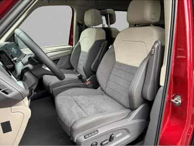 VW Multivan (2024) - Photo 3