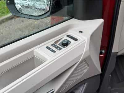 VW Multivan (2024) - Photo 4