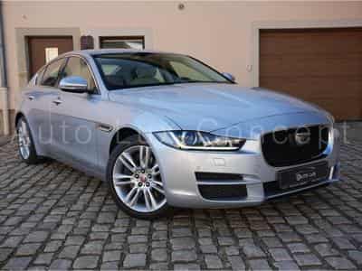 Jaguar XE Portfolio 20t (2016) - Photo 2