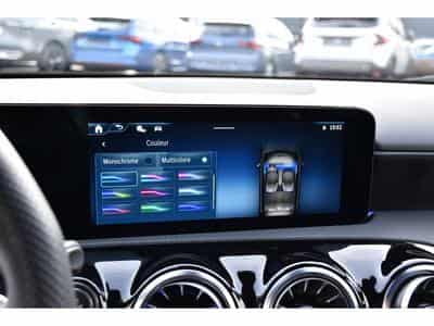 Mercedes A 200 AMG Line 7G-Tronic GPS LANE CAM PARK KEYLESS 1° MAIN (2025) - Photo 15