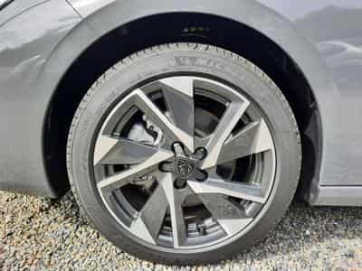 Peugeot 308 1.5 BlueHDI 130 EAT8 ALLURE (2025) - Photo 5