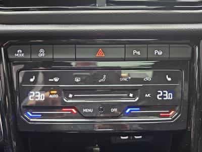 VW T-Roc 2.0 TDi DSG 150 R-Line (2025) - Photo 10