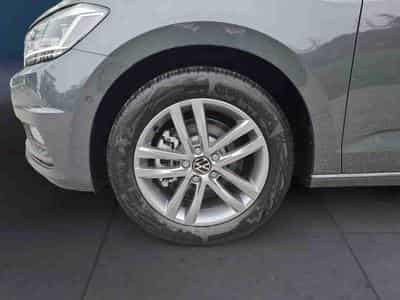 VW Touran 1.5 TSI 150 DSG Confortline 7 places (2025) - Photo 4