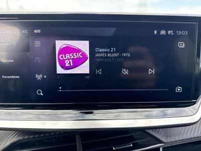 PEUGEOT 208 1.2 Hybrid 100ch Allure e-DCS6 (2024) - Photo 10