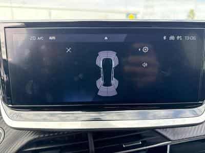 PEUGEOT 208 1.2 Hybrid 100ch Allure e-DCS6 (2024) - Photo 8