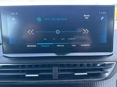 PEUGEOT 3008 1.2 PureTech 130ch S&S Allure Pack (2024) - Photo 11