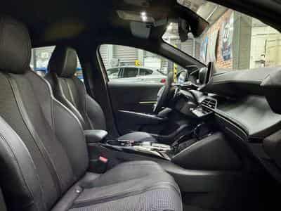 Peugeot 208 208 131cv Auto GT Navig/SiègCh/ClimA/Cam/Temp (2023) - Photo 8