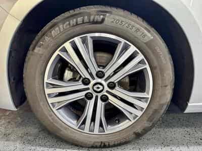 Renault Megane Megane 1.3 TCE 140cv Navig/ClimaA/LED/Tempo (2022) - Photo 3