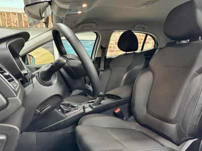 Renault Megane Megane 1.3 TCE 140cv Navig/ClimaA/LED/Tempo (2022) - Photo 5