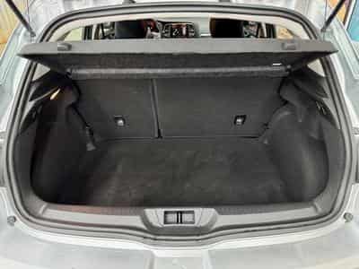 Renault Megane Megane 1.3 TCE 140cv Navig/ClimaA/LED/Tempo (2022) - Photo 7