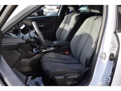 Peugeot 2008 1.2 PureTech Allure ACC GPS LANE SIDE REGUL CAM 360 1° MAIN (2025) - Foto 6