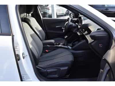 Peugeot 2008 1.2 PureTech Allure ACC GPS LANE SIDE REGUL CAM 360 1° MAIN (2025) - Foto 7