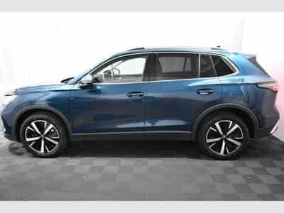 VW Tiguan Tiguan 2.0 TDI 4Motion Elegance, AHK, DCC, 19" S (2024) - Photo 2