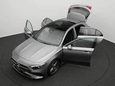 Mercedes A 180 Kompaktlimousine (2025) - Foto 12