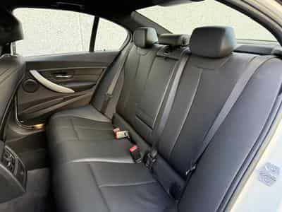 BMW 335 335 i/Active Hybrid /Sport-Paket M/Camera/Bi Xénon/Cuir/ (2015) - Photo 6