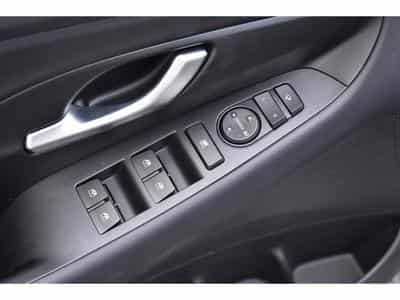 Hyundai i30 1.0 T-GDi Techno DCT REGUL GPS CAM LANE (2025) - Photo 14