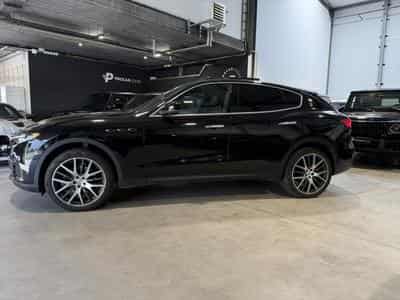 Maserati Levante SQ4 DIESEL 3.0 4WD/ 21°/ SCHIEBEDACH/ (2020) - Photo 8
