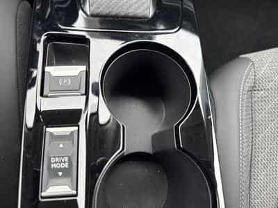 PEUGEOT 208 1.2 Hybrid 100ch Allure e-DCS6 (2024) - Photo 11