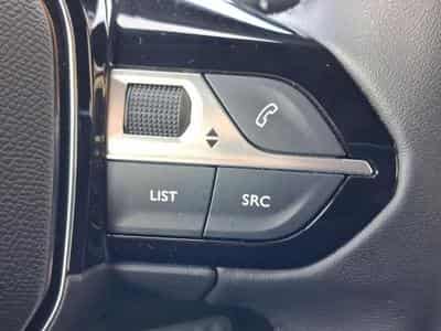 PEUGEOT 2008 1.2 100ch S&S Allure (2024) - Photo 10