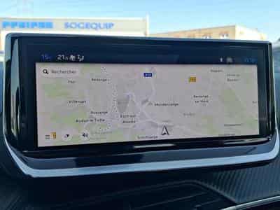 PEUGEOT 2008 1.2 100ch S&S Allure (2024) - Photo 5