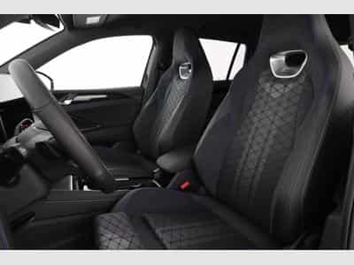 VW Tiguan Limited (2026) - Photo 12