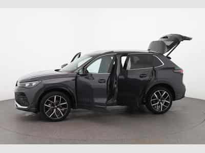 VW Tiguan Limited (2026) - Photo 6