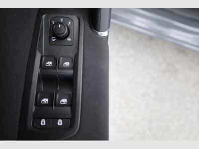 VW Touran Comfortline BMT/Start-Stopp (2026) - Photo 8