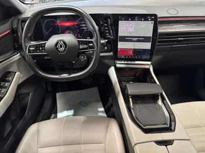Renault Espace 1.2 ICONIC E-Tech Hybrid (2024) - Foto 11