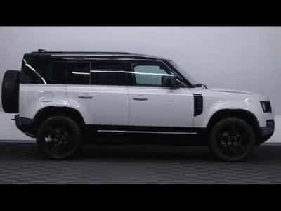 Land-Rover Defender 110 D250 X-Dynamic SE AWD Auto (2026) - Photo 3