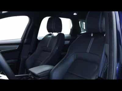 Jaguar F-Pace D165 S R-Dynamic S AWD Auto (2024) - Photo 9