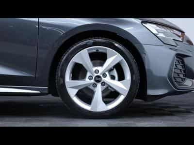 Audi A3 Sportback 35 TFSI 150 S-Line (2025) - Photo 10