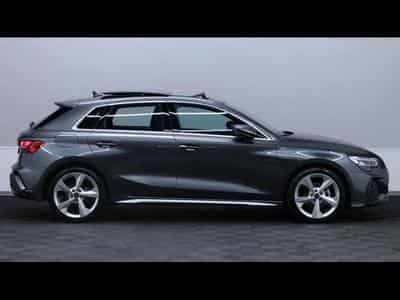 Audi A3 Sportback 35 TFSI 150 S-Line (2025) - Photo 4