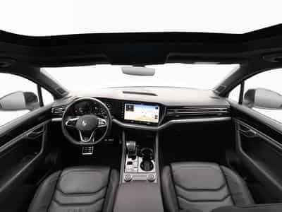 VW Touareg R-Line+V6+Aut.+Black-Style+4M+Pano (2024) - Foto 2