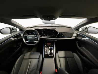 Audi A6 Avant+S-Tronic+TDI+P.Business (2025) - Foto 2