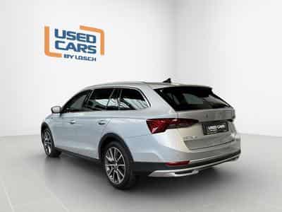 Skoda Octavia Scout+4X4+DSG+Pano+AHK (2022) - Foto 6