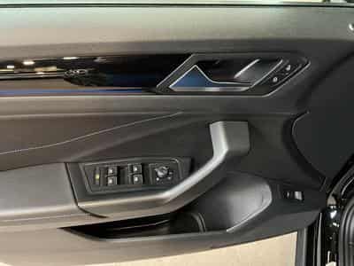 VW T-Roc R+DSG7+4M+LM19+P.Travel+Pano (2024) - Foto 14