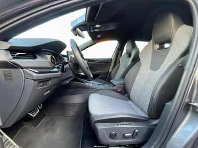 Skoda Octavia Sportline+DSG+StandH.+P.Comfort (2025) - Photo 9