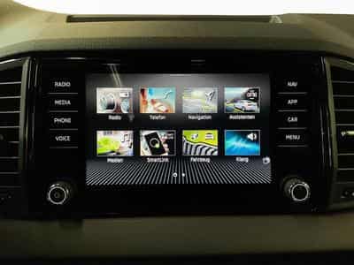 Skoda Karoq Sportline+DSG+4x4+Pano+LOUNGE+AHK (2025) - Foto 13