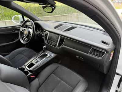Porsche Macan Macan/Camera/18/Bi-Xenon/(PDLS)/Alcantara (2017) - Photo 10