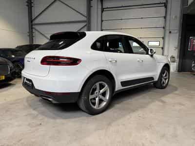 Porsche Macan Macan/Camera/18/Bi-Xenon/(PDLS)/Alcantara (2017) - Photo 14