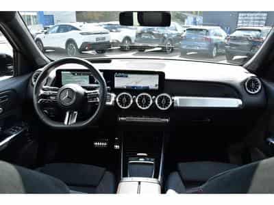 Mercedes GLB 220 4Matic AMG Line 8G-DCT  7 PL. MEMO PANO NIGHT ACC CAM360 1°M (2025) - Foto 11