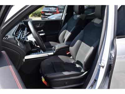 Mercedes GLB 220 4Matic AMG Line 8G-DCT  7 PL. MEMO PANO NIGHT ACC CAM360 1°M (2025) - Foto 6