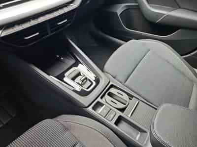 Skoda Octavia 1.5 TSi 150 DSG SELECTION (2025) - Foto 11