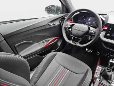 Skoda Fabia 1.0 TSi 116 DSG Monte Carlo (2025) - Foto 8