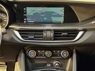 Alfa-Romeo Stelvio V6 Biturbo Quadrifoglio (2021) - Foto 11