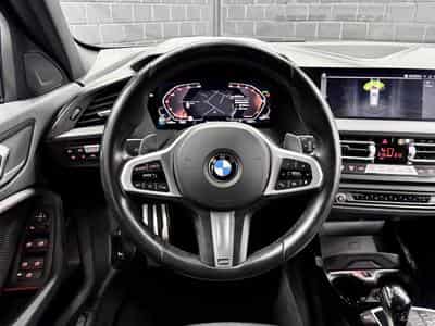 BMW 118 D M-Sport 2.0 150CV *BLACK PACK* 19" * ALARME* (2023) - Photo 11