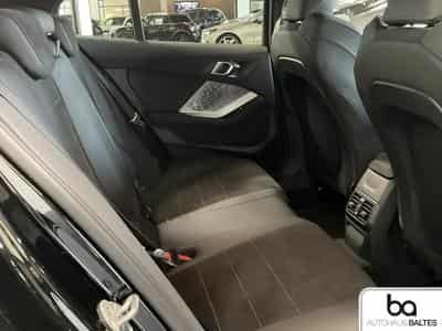 BMW 120 (2025) - Photo 8