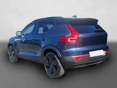 Volvo XC40 (2024) - Photo 2
