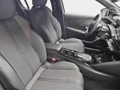 Peugeot 208 1.2 PureTech Hýbrid 110 E-DSC6 GT (2025) - Photo 8