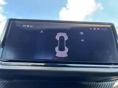 PEUGEOT 2008 1.2 100ch S&S Allure (2024) - Photo 8